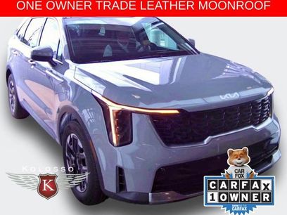 Used 2024 Kia Sorento S w/ Panoramic Sunroof Package