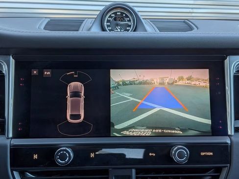 Certified 2023 Porsche Macan Turbo AWD/4WD image 16