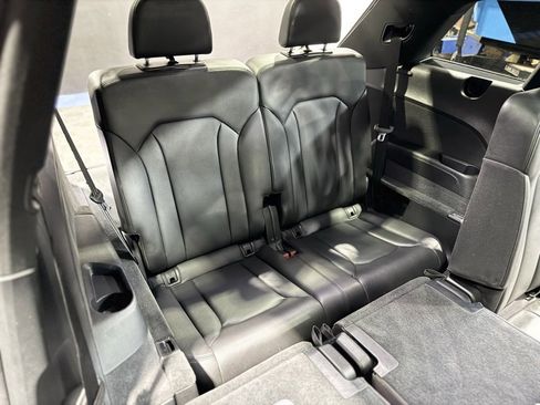 Used 2017 Audi Q7 3.0T Premium image 24