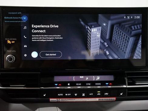 New 2026 Toyota Sienna XLE FWD image 18