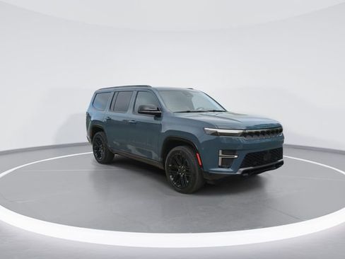 New 2026 Jeep Grand Wagoneer Limited AWD/4WD image 2