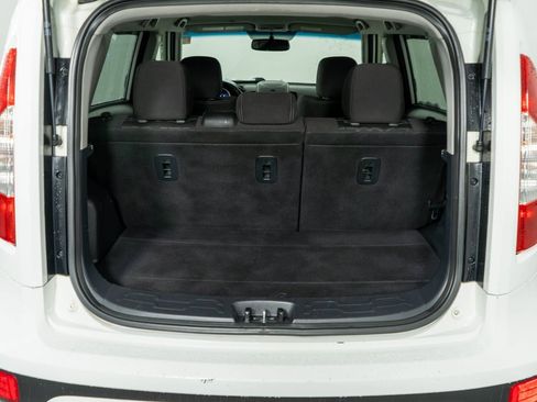 Used 2012 Kia Soul + image 27