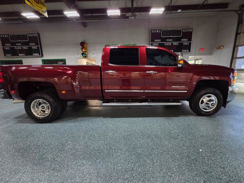 Used 2016 Chevrolet Silverado 3500 LTZ w/ Duramax Plus Package AWD/4WD image 13