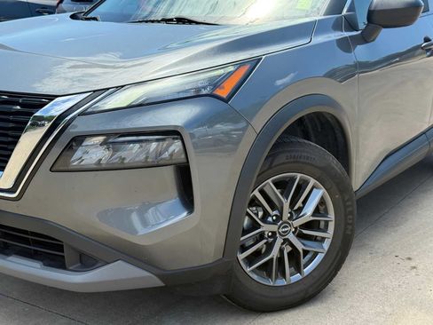 Used 2023 Nissan Rogue S AWD/4WD image 5