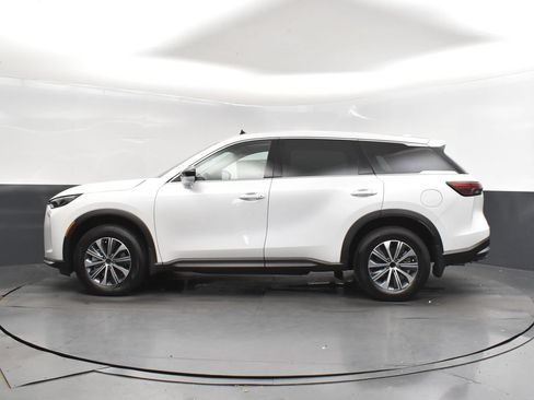 Certified 2026 INFINITI QX60 Pure w/ Cargo Package FWD image 4