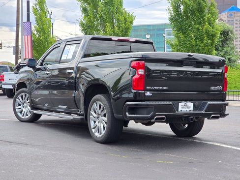 Used 2019 Chevrolet Silverado 1500 High Country w/ High Country Premium Package AWD/4WD image 30