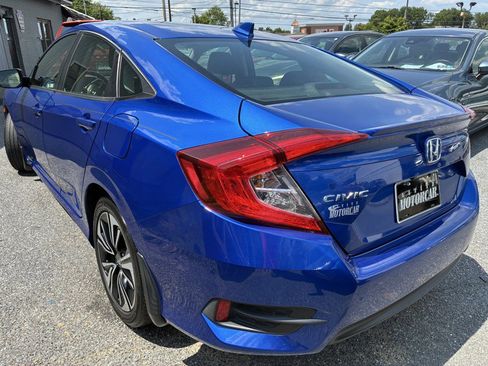 Used 2018 Honda Civic EX-T image 6