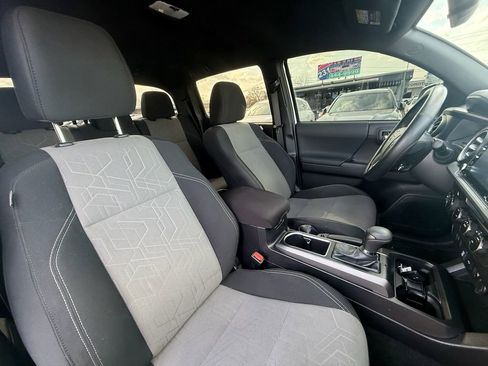 Used 2023 Toyota Tacoma TRD Sport image 23