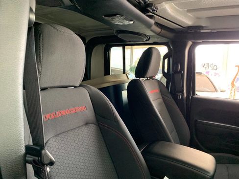 Used 2022 Jeep Gladiator Rubicon w/ LED Lighting Group image 12