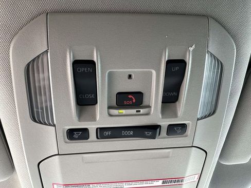 Certified 2024 Toyota Highlander XLE AWD/4WD image 42