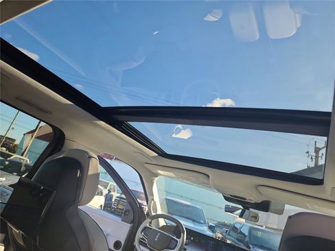 New 2025 Lincoln Navigator L Black Label image 28