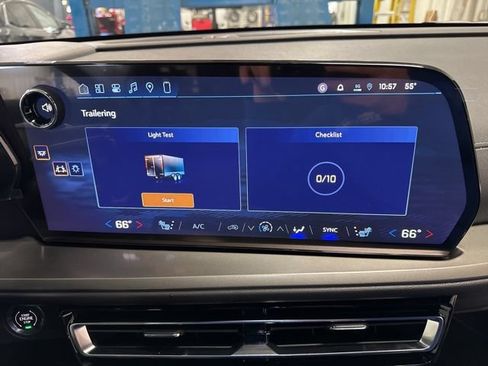 New 2026 Chevrolet Traverse LT FWD image 20