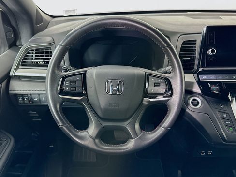 Used 2025 Honda Odyssey Sport-L image 18