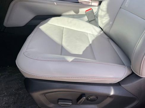 New 2026 Ford Explorer Active w/ Active Comfort Package image 14