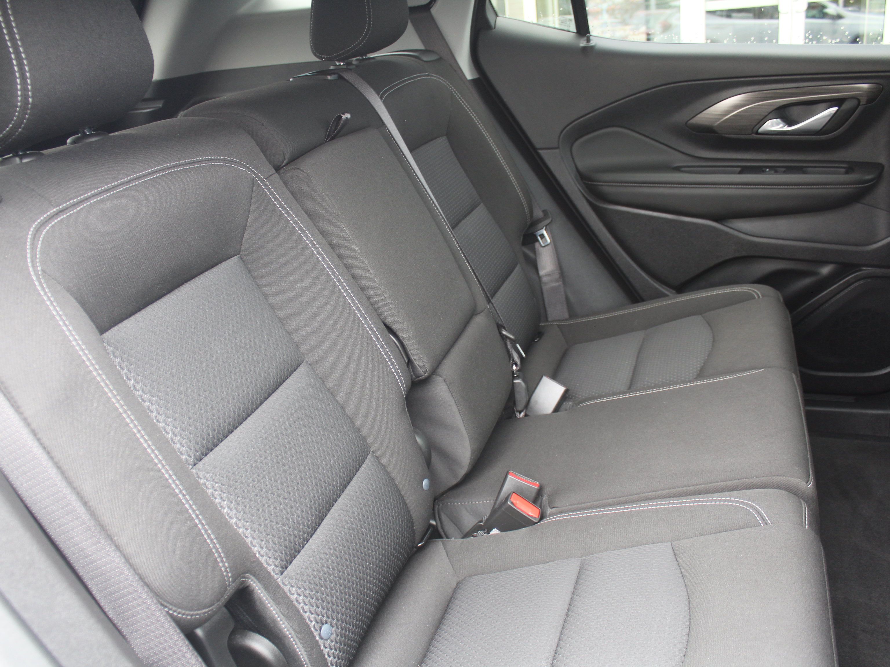 Used 2024 GMC Terrain SLE AWD/4WD image 25