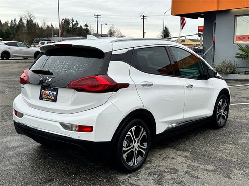 Used 2019 Chevrolet Bolt Premier w/ Infotainment Package image 7