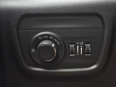 New 2026 Jeep Grand Cherokee Altitude RWD image 24