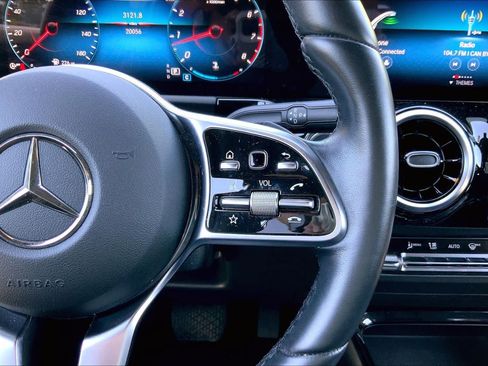 Certified 2023 Mercedes-Benz GLA 250 4MATIC image 25