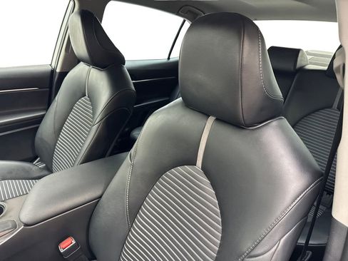 Used 2024 Toyota Camry SE FWD image 26