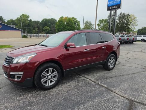 Certified 2016 Chevrolet Traverse LT FWD image 3