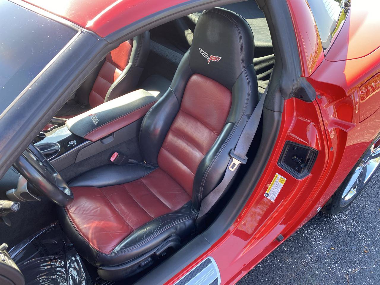 Used 2009 Chevrolet Corvette Coupe w/ Preferred Equipment Group RWD image 13