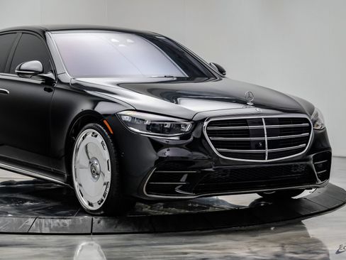 Used 2024 Mercedes-Benz S 580 4MATIC Sedan w/ AMG Line image 27