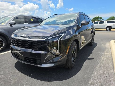 Certified 2026 Kia Sportage EX w/ EX Panorama Roof Package FWD image 4