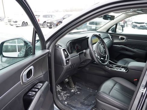Certified 2022 Kia Sorento SX image 15