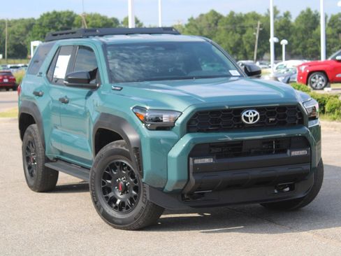 Used 2025 Toyota 4Runner TRD Off-Road image 6