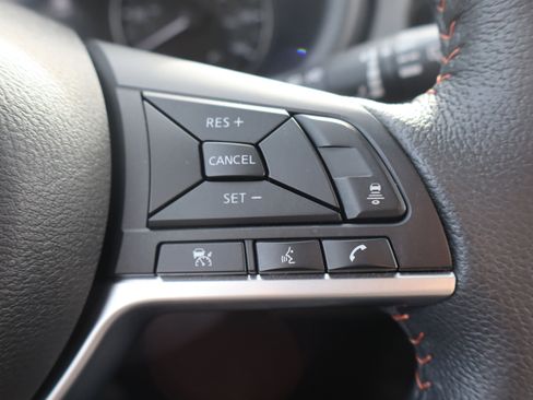 Used 2023 Nissan Kicks SR w/ SR Premium Package image 16