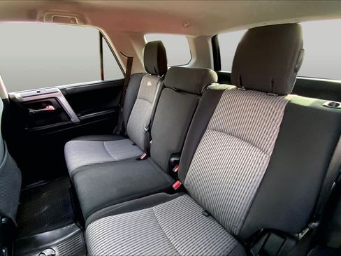 Used 2022 Toyota 4Runner SR5 AWD/4WD image 20