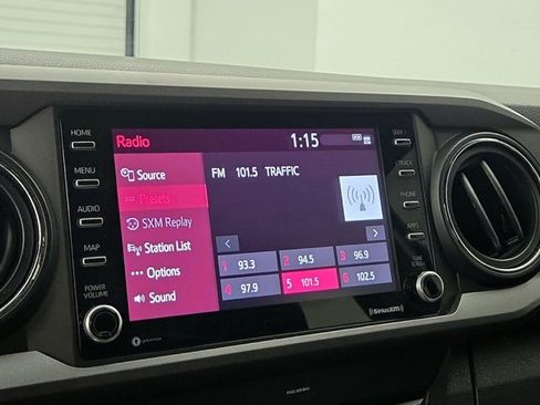 Used 2020 Toyota Tacoma TRD Sport image 3