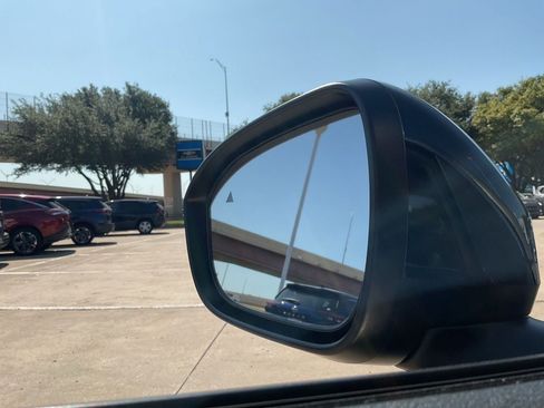 Certified 2026 Nissan Kicks SV FWD image 18
