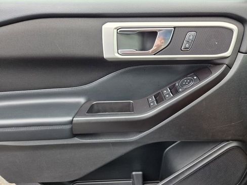 Used 2020 Ford Explorer XLT w/ Class III Trailer Tow Package image 23