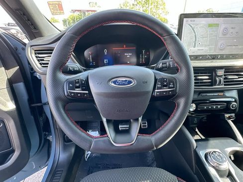 Used 2023 Ford Escape ST-Line w/ Tech Pack #1 AWD/4WD image 11