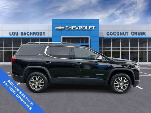 Used 2023 GMC Acadia SLE w/ Driver Convenience Package FWD image 9