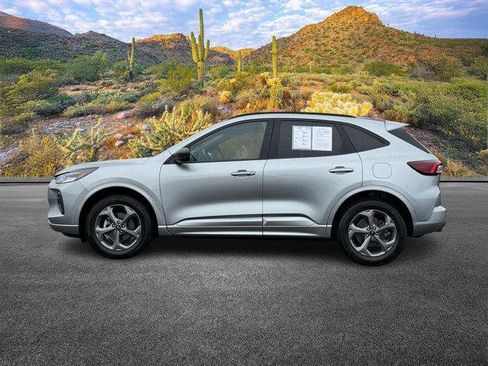 Used 2023 Ford Escape ST-Line image 8