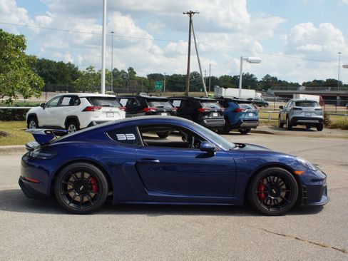 Used 2021 Porsche 718 Cayman GT4 RWD image 25