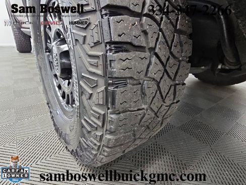 Used 2025 GMC Sierra 2500 AT4X w/ AT4X AEV Edition AWD/4WD image 48