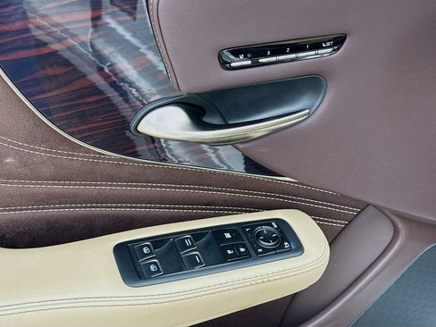 Used 2018 Lexus LS 500 w/ Luxury Package RWD image 23