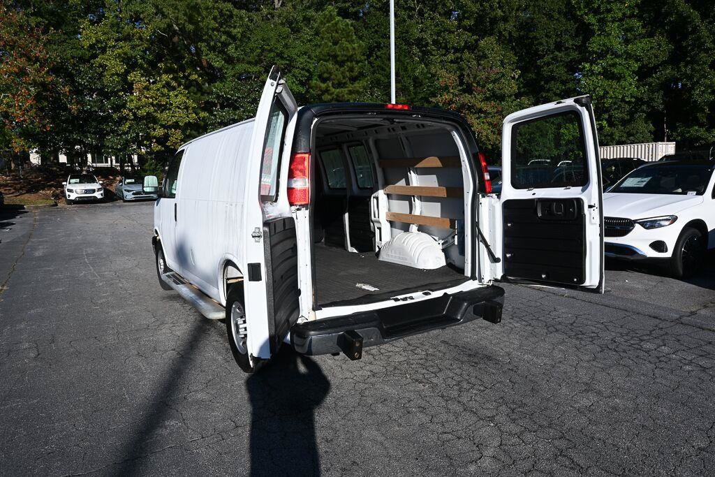 Used 2025 GMC Savana 2500 w/ Driver Convenience Package RWD image 23