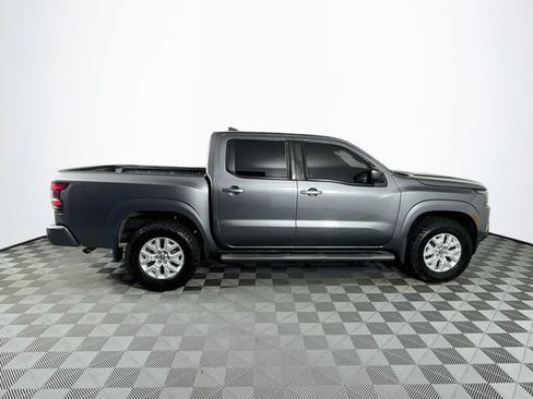 Used 2022 Nissan Frontier SV AWD/4WD image 9
