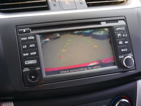 Used 2015 Nissan Sentra SR w/ SR Premium Package FWD image 15