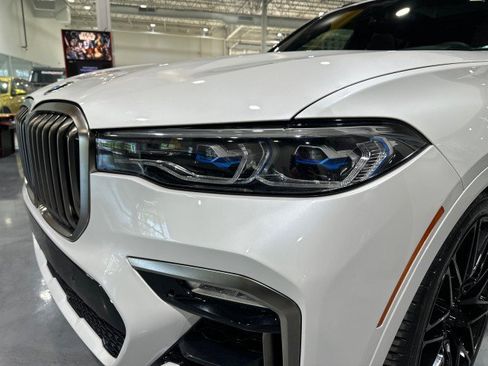 Used 2020 BMW X7 M50i w/ Dynamic Handling Package AWD/4WD image 22