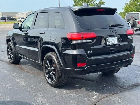 Used 2021 Jeep Grand Cherokee Laredo X AWD/4WD image 6