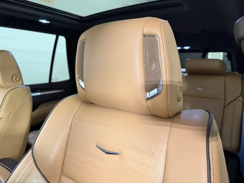 Used 2025 Cadillac Escalade Premium Luxury w/ Touring Package AWD/4WD image 14