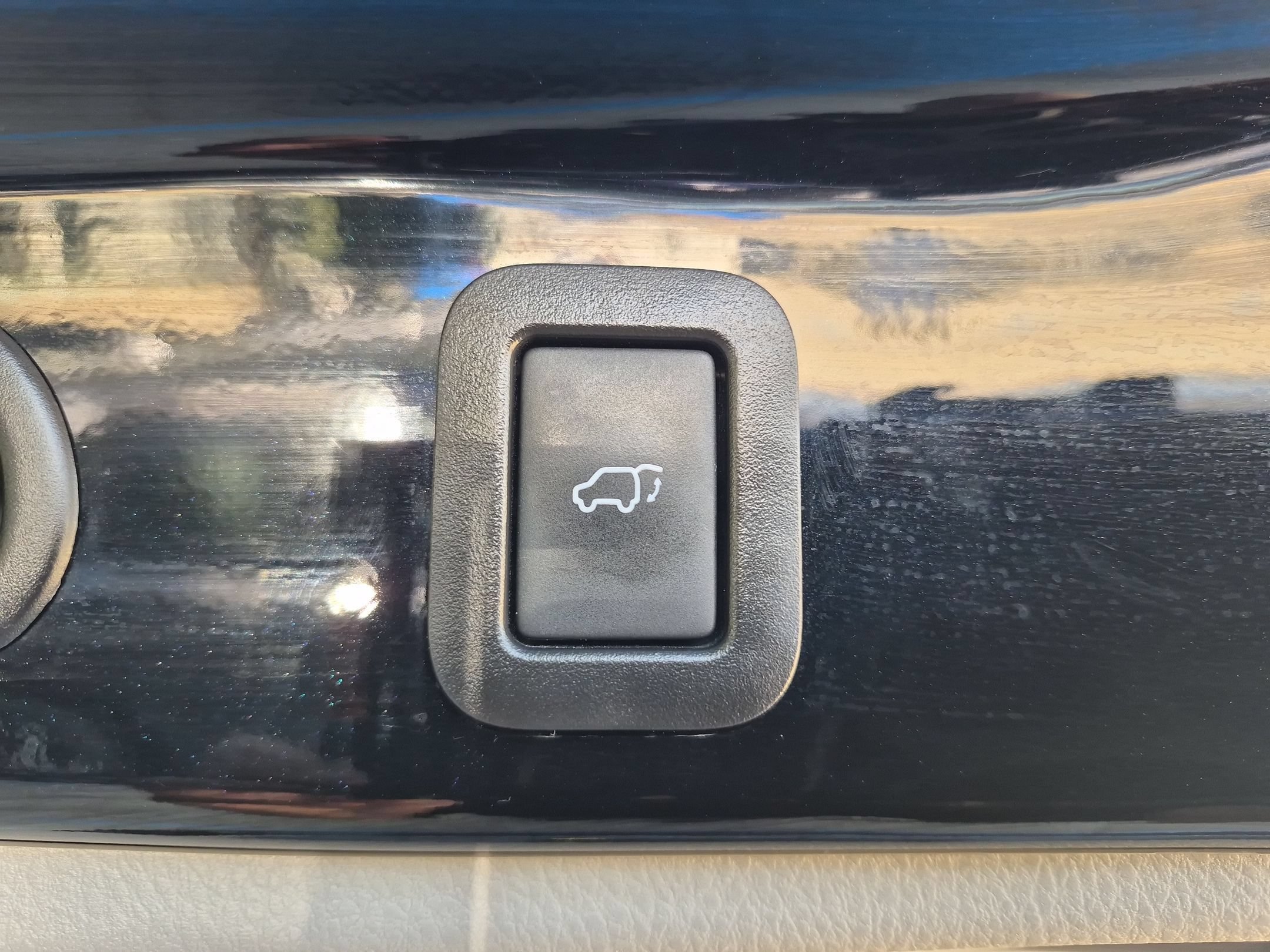 Used 2016 Toyota Highlander XLE AWD/4WD image 28
