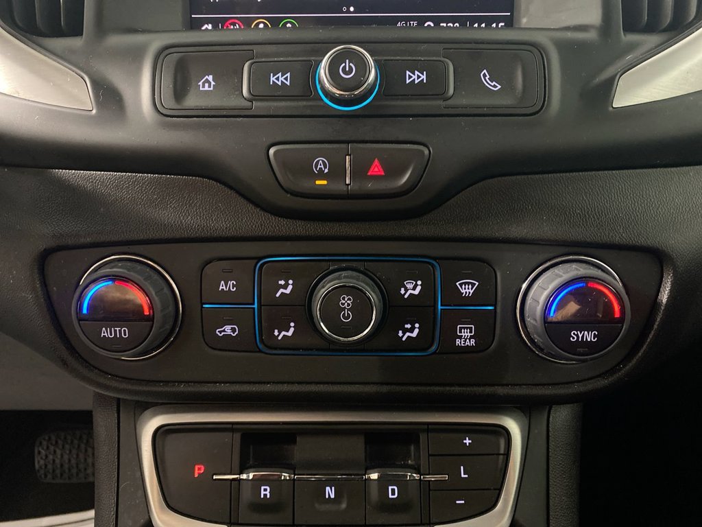 Certified 2024 GMC Terrain SLE w/ Driver Convenience Package AWD/4WD image 18