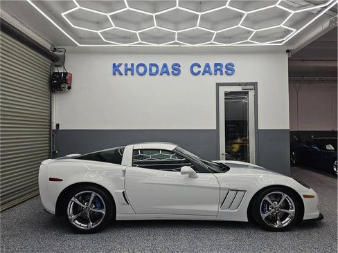 Used 2013 Chevrolet Corvette Grand Sport w/ 4LT Preferred Equipment Group RWD image 6