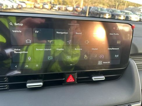 New 2026 Hyundai Ioniq 5 SEL AWD/4WD image 15